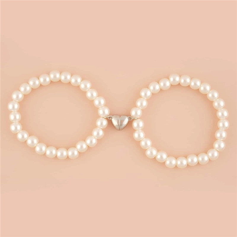 String Of Pearls And Heart-shaped Magnetic Clasp Bracelet