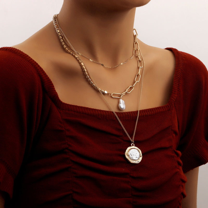 Jewelry Trend Multilayer Diamond Claw Chain Shaped Pearl Pendant Necklace