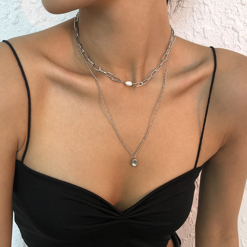 Elegant pearl pendant multi-layer creative texture clavicle chain