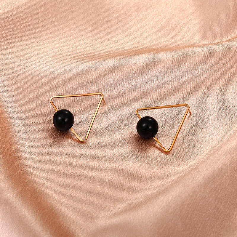 Temperament Simple Triangle Pearl Earrings Niche Design Sense Geometry