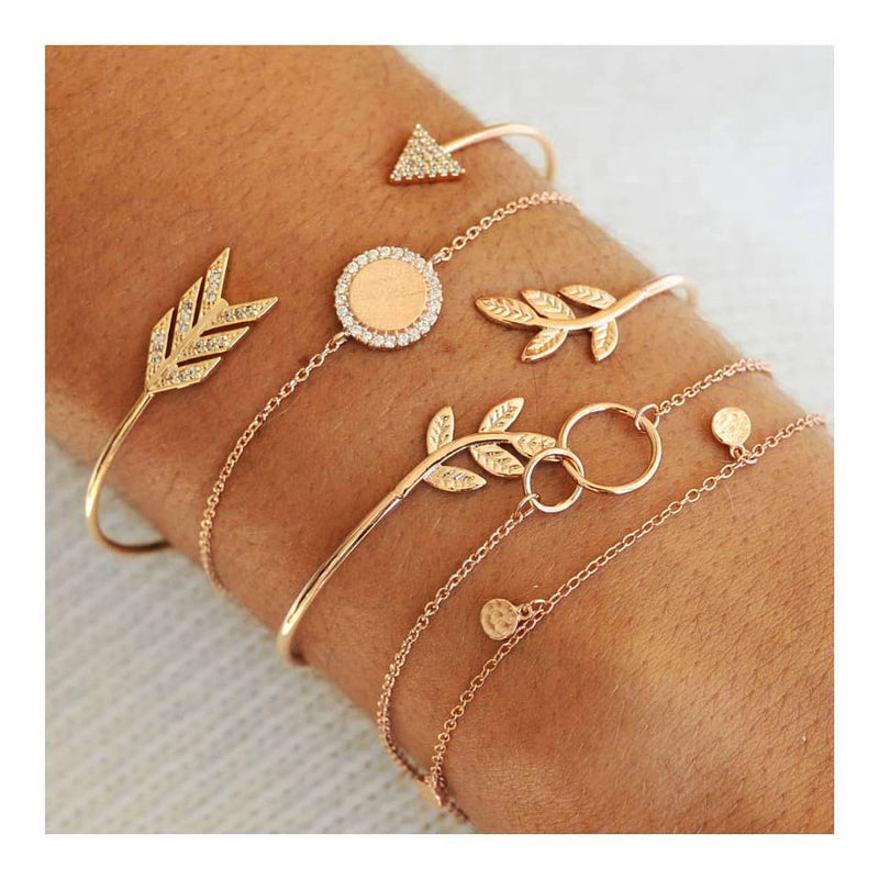 Trendy & Fashionable Street Shoot Style Leaves Bracelet