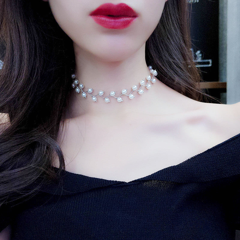 Women's Niche Pearl Necklace Lace Clavicle Chain