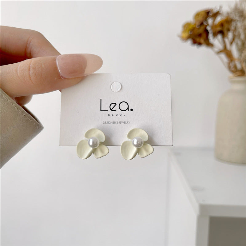 Super Fairy Cream White Earrings Ins Pearl Flower Simple 925 Silver Needle Earrings