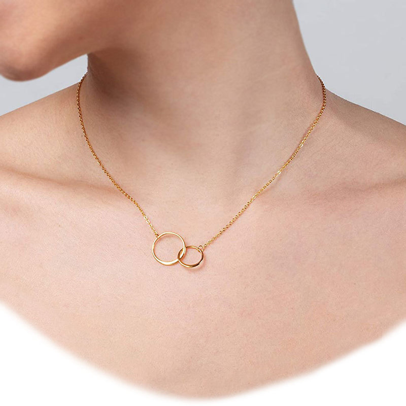 Circular Circle Pendant Necklace Is Simple