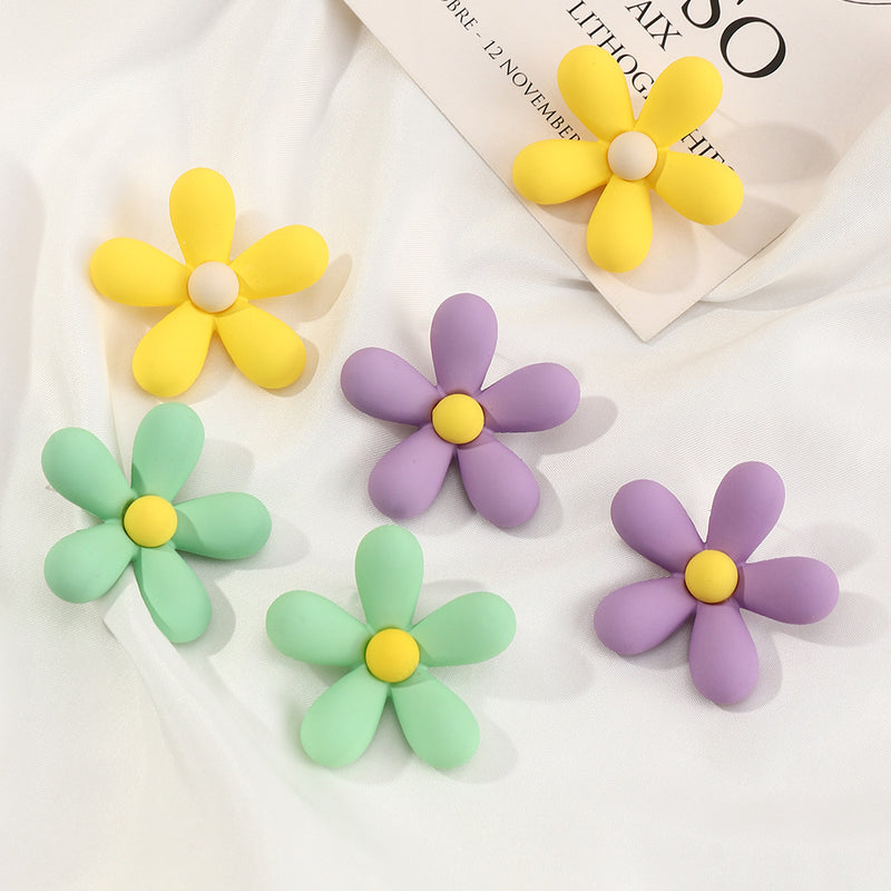 Sweet And Lovely Resin Flower Earrings