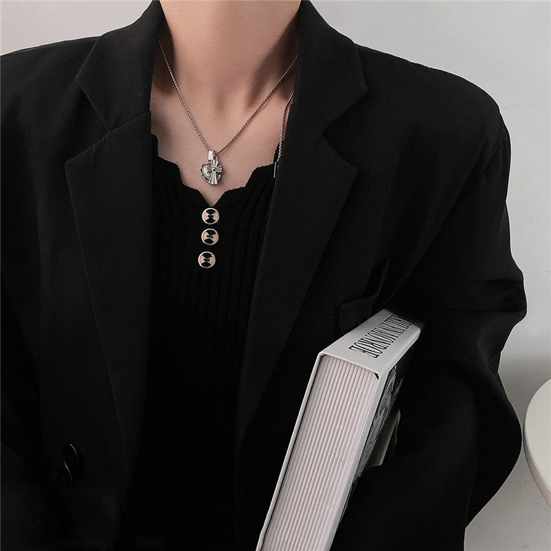 Small Design Cold Wind Titanium Steel Pendant With Various Ways To Wear Clavicle Chain