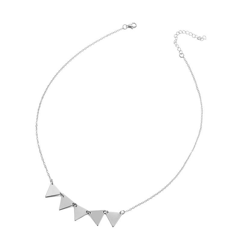 New Fashion Simple Geometric Mosaic Triangle Pendant Short Clavicle Chain Necklace Women