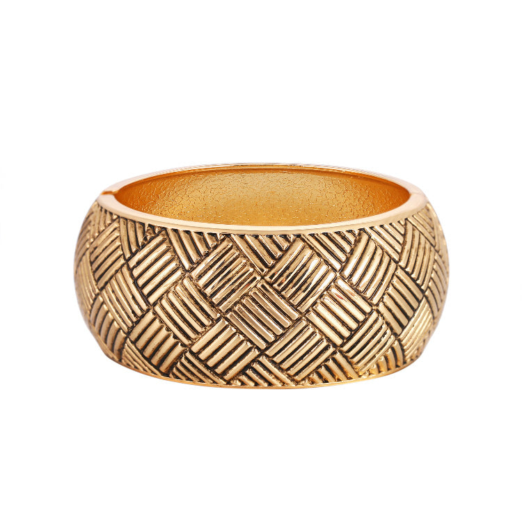 Bracelet Retro Fashion Cross Herringbone Pattern Drum Shaped Alloy Bracelet